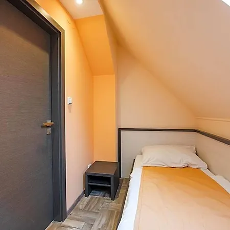 Apartahotel Brigitte 3*