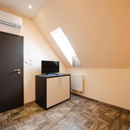 Apartahotel Brigitte 3*