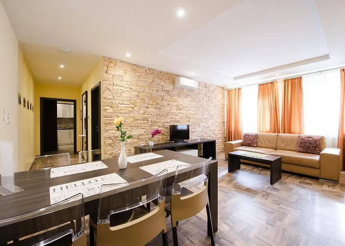 Aparthotel Brigitte 3*