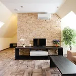 Brigitte Hotel apartamentowy