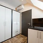 Brigitte Hotel apartamentowy 3*