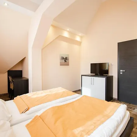 Brigitte Братислава